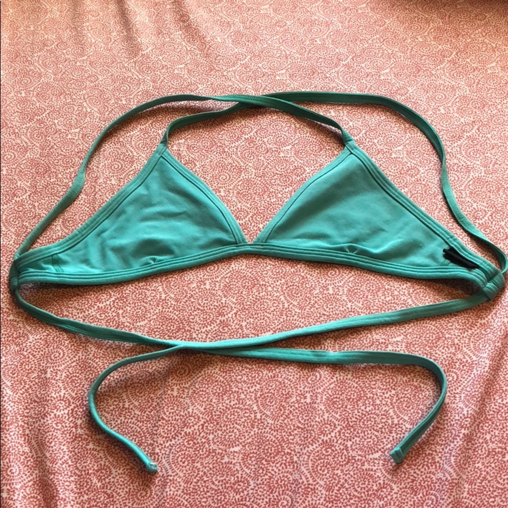Jolyn triangle top